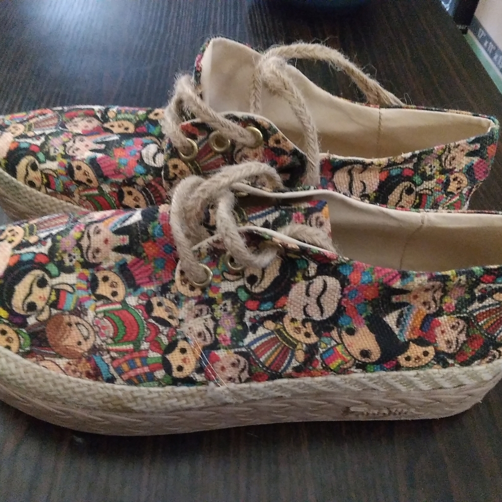 Zipolite Frida Khalo Sneakers